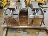 CAT GRAPPLE 68&quot BUCKET