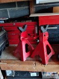 Jack stands