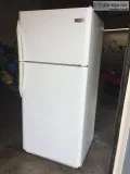 White 18 cubic foot Refrigerator