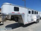 all-aluminum horse trailer with aluminum floor and dividers