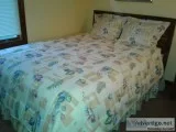 FULLQUEEN 4 PC. COMFORTER SET AND WINDOW VALANCE