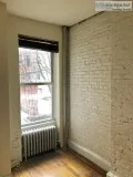 W 47th st - 1 bed 1 bath Apartment