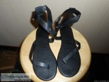 ANKLE STRAP FLAT SANDLES ( SIZE 7 )