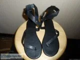 ANKLE STRAP FLAT SANDLES ( SIZE 7 )