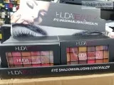 Huda beauty eyeshadow blusher