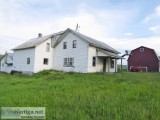 Fixer-upper Home with Beautiful 2-Level Barn Garage Brook  8.66 