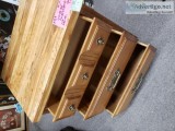 VINTAGE SOILD WOOD 3 DRAWER NITESTAND