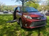 2018 Toyota Sienna XLE Mobility Van with In-Floor Ramp