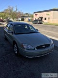 2006 Ford Taurus low miles owner will finance with 500 down no c