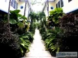 1bedroom unfurnished 4 blocks to the beach
