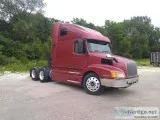 2003 Volvo VNL Sleeper Truck