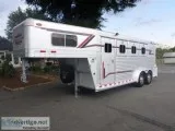 1998 4 Star 3 horse.trailer. Gooseneck Slant
