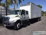 2014 Internationa DuraStar 4300 Crew Cab 24  Van with Liftgate