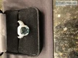Ladies Diamond Green Sapphire Ring 18Kt wt gold