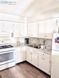 Newly Remodeled 2 Bedroom