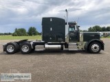 2001 Peterbilt 379EXHD Semi Tractor With Trailer