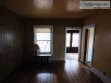 3bedrooms 1bath home with high end appliances  Fresh Interior  B