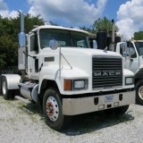 MACK ROAD TRACTOR CH613