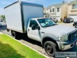 Box Truck With Tommy Lyft