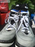 Nike sneakers size 9 12