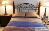 RUSTIC BEDROOM SET 5 PC - BARN FARM STYLE - LIKE NEW