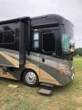 2009 Winnebago 34Y Diesel Pusher Class A Motorhome