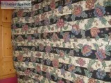 a barely Used GORGEOUS Cannon FullQueen Reversible Comforter