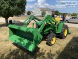2017 John Deere 3025 Tractor with Bucket and Finish Mower