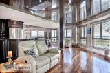 Waterfront upscale penthouse in Brossard