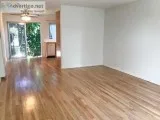 AVAILABLE NOW This 1 bed1 bath centrally located West LA apartme