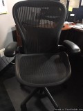 Herman Miller Aeron size C &quotLike New" condition