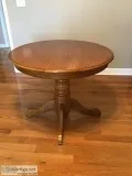 OAK 36&quot PEDESTAL TABLE
