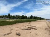 Waterfront motel