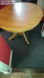 pine dinning table also can be pulled out too sit a bigger famil