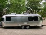 2018 Airstream FLYING CLOUD 27FB