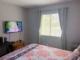 If you re looking for a room come see the one I m renting