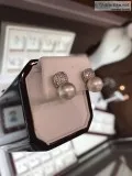 Pearl earring  18 k gold