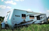 2009 Triple E Topaz 323FBXL Trailer For Sale