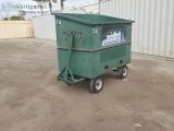 6 X4 X42&quot PORTABLE TRASH BIN (2)