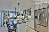 LUXURY HOME IN PRIME LOCATION OF RICHMOND HILL