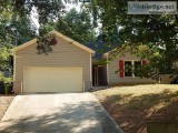 Cozy Large 3BRMS 2Baths Home Large living rooms and Storage area