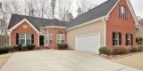 A beautiful 4 bedroom 2 baths house for rent with spacious compo
