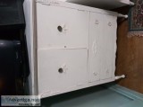 Solid wood chest of drawers
