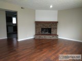 Spacious and Remodeled 3 Bedroom Near UNL City Campus