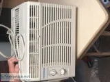 Window unit air conditioner