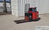 2006 RAYMOND 19-F60L PALLET JACK 6098