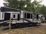 2015 Keystone Fuzion 401 Chrome Fifthwheel For Sale