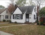 2 bed room 1 bath available for rent in a quiet.