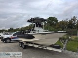 2004 Boston Whaler 210 Outrage Outboard Engine and Trailer