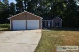 FOR RENT SINGLE AND FOR FAMILY